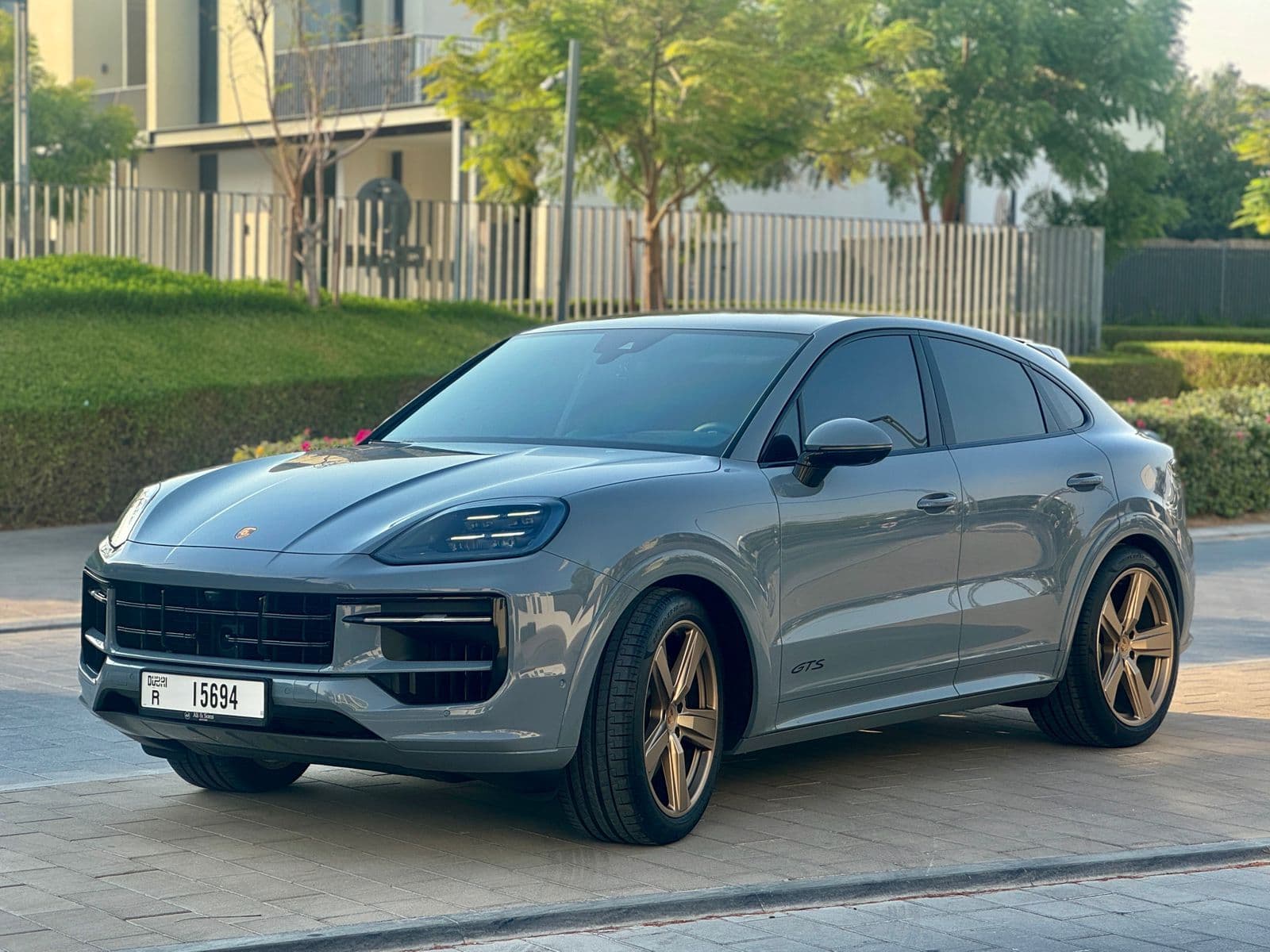Porsche Cayenne GTS 2025